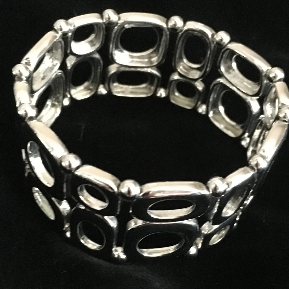 Silvertone Stretch Bracelet